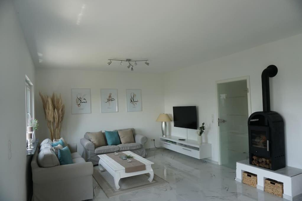 Ferienhaus Mit Schoener Aussicht Weitersburg エクステリア 写真